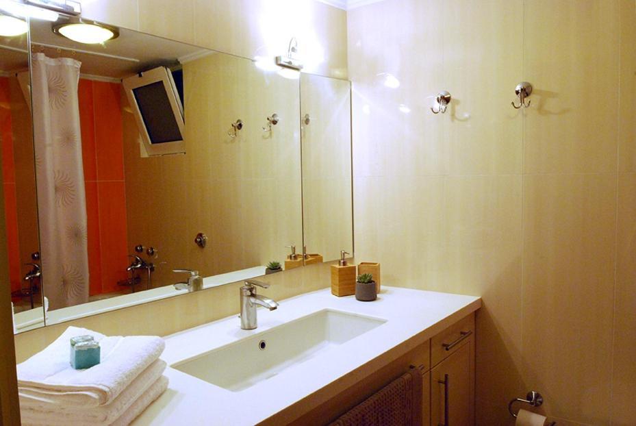 Heraklion Center Boutique 3 Bedroom Apartment Penelope Dış mekan fotoğraf