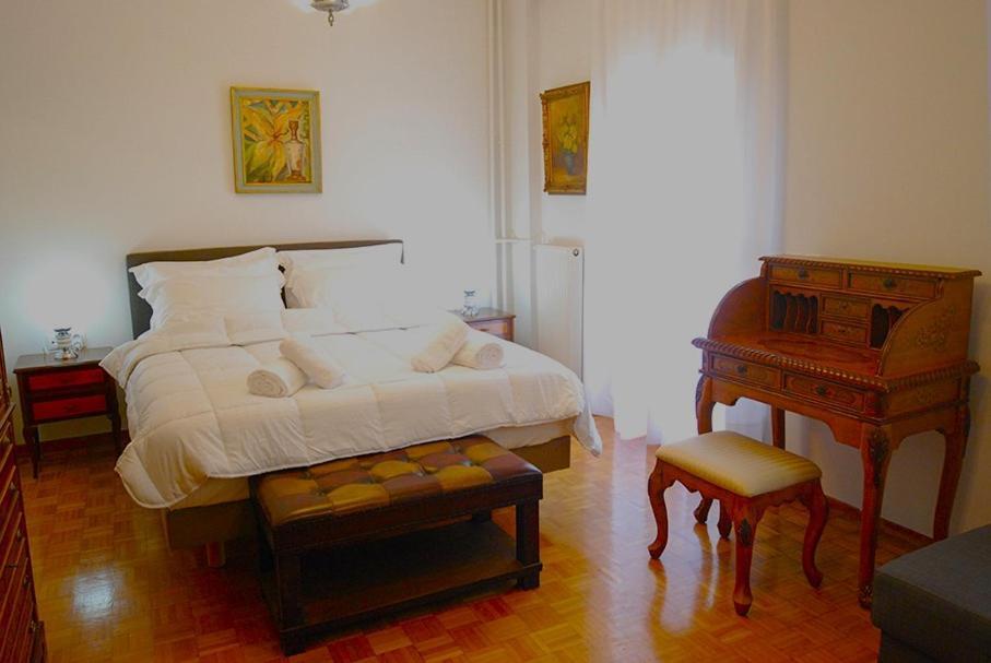 Heraklion Center Boutique 3 Bedroom Apartment Penelope Dış mekan fotoğraf